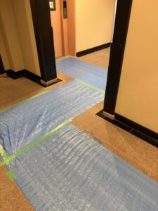 養生をされた廊下